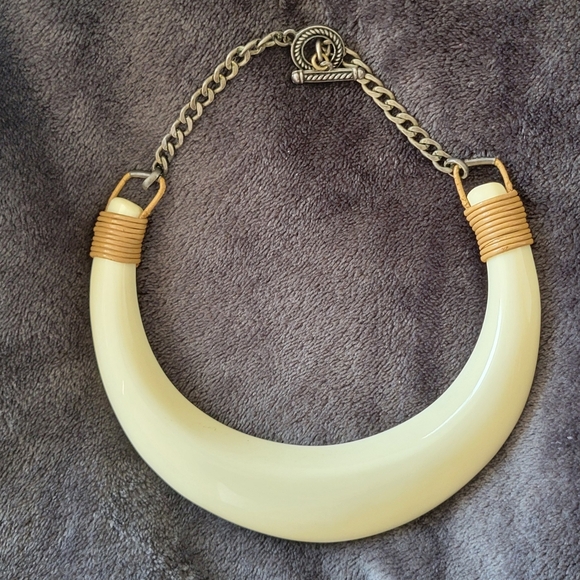 Necklace - Picture 1 of 1